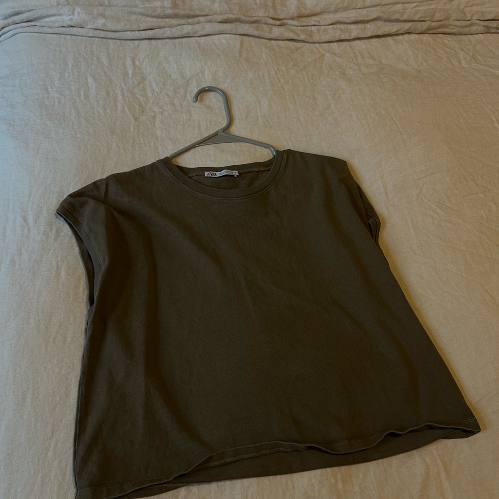 Zara brown muscle tee
